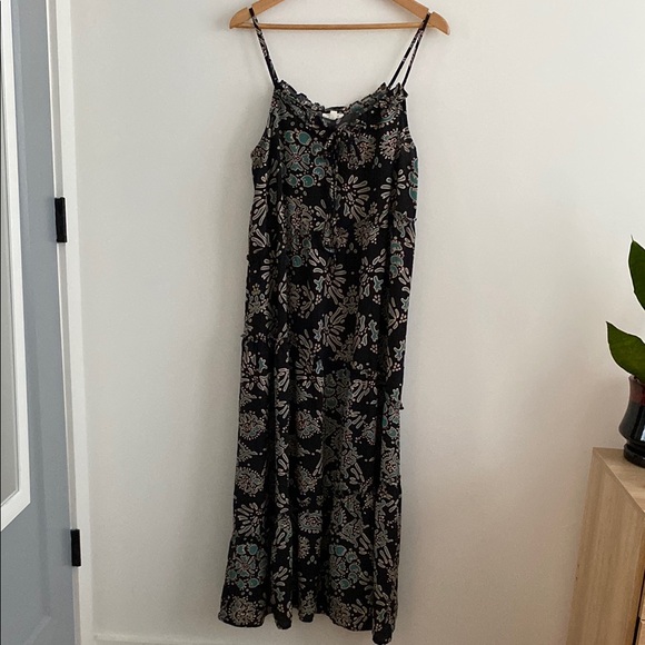Blu Pepper Dresses & Skirts - Dark Navy and White Spaghetti Strap Maxi Sundress